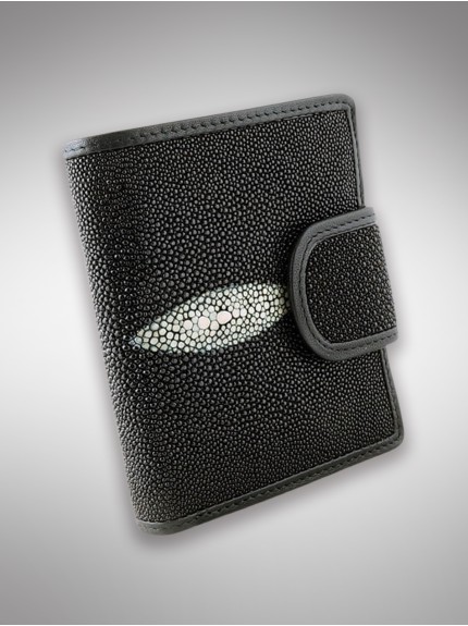 Элегантный кошелек из натуральной кожи ската с монетницей и хлястиком Элегантный кошелек из натуральной кожи ската с монетницей и хлястиком
